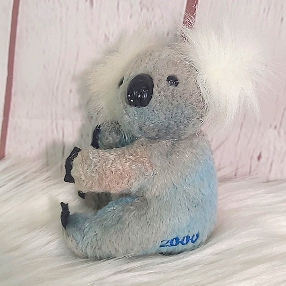Y2K 2000 Avon Koala Plush Stuffed Animal Keychain Collectible Purse Charm 4 Inch - Picture 4 of 16